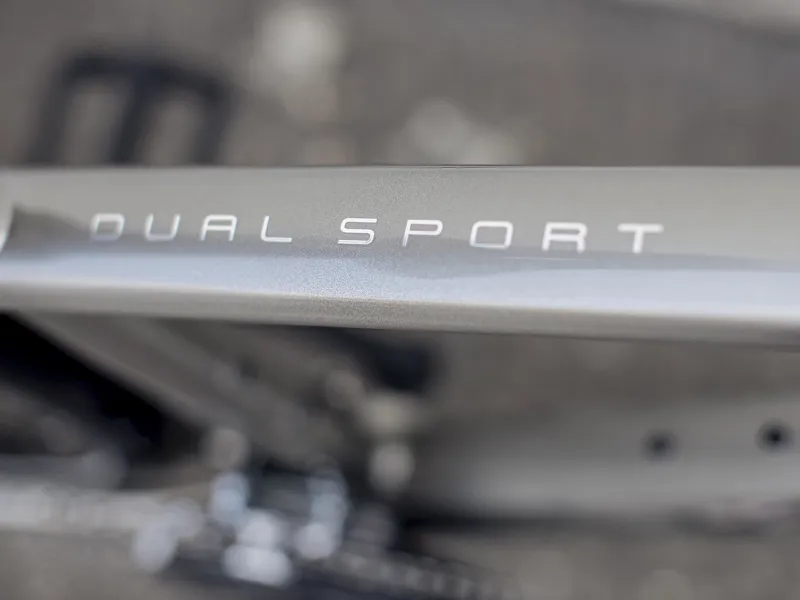 2021 Trek Dual Sport 2 Equipped Hybrid Bike in Silver-2